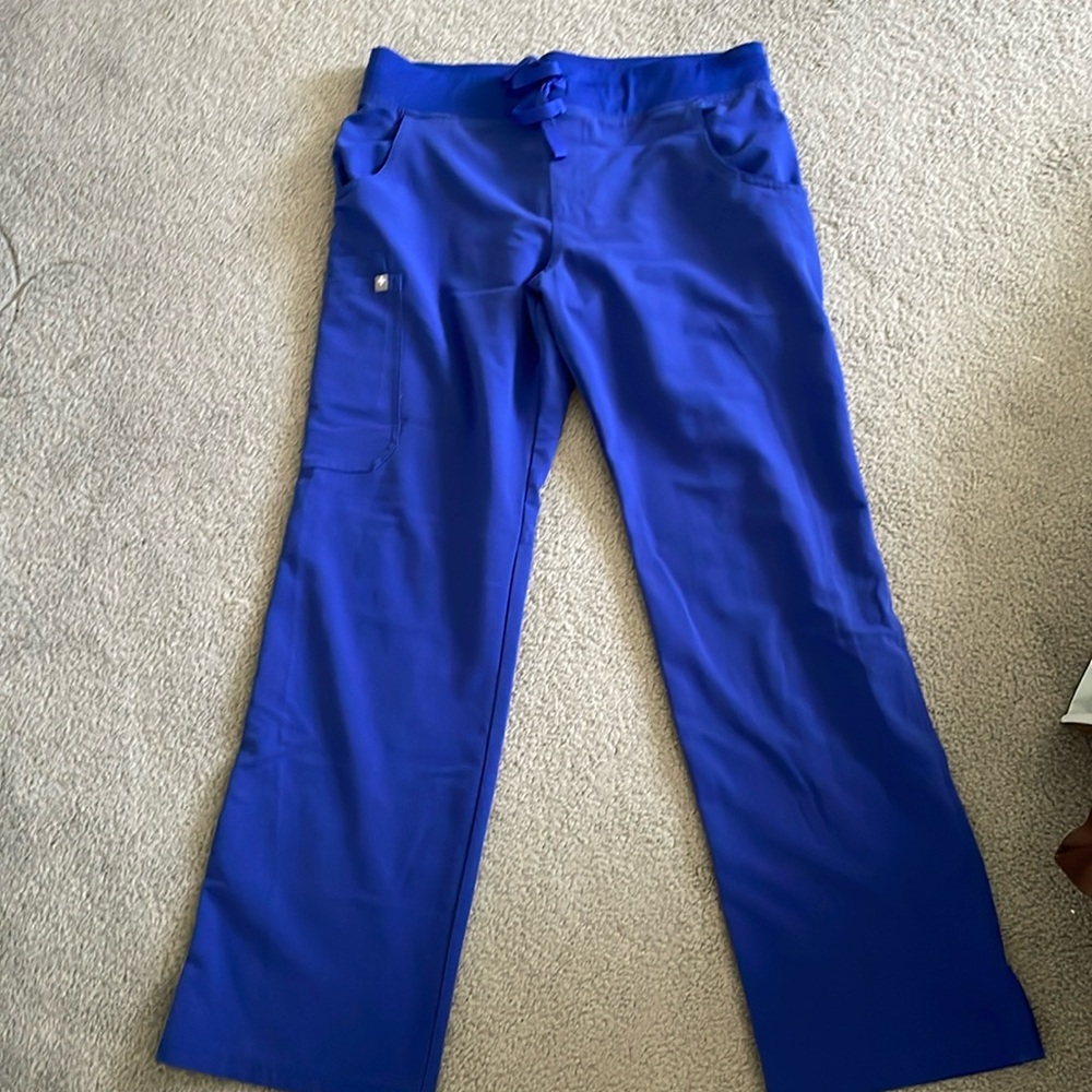 Figs blue bottoms